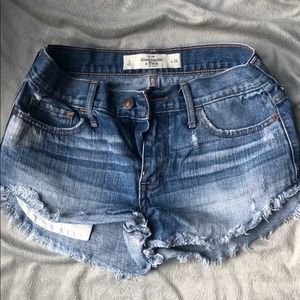 Denim Abercrombie shorts excellent condition